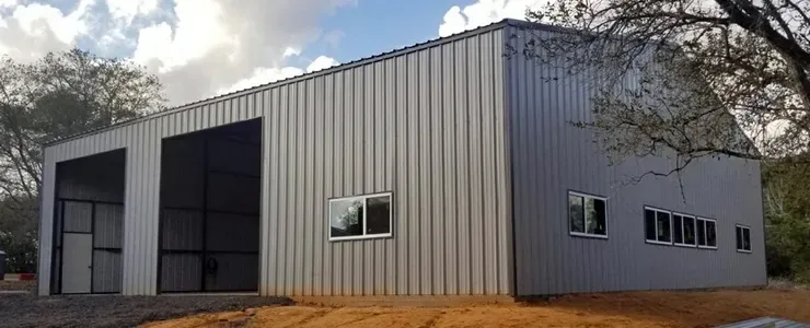 Metal building - barndominium